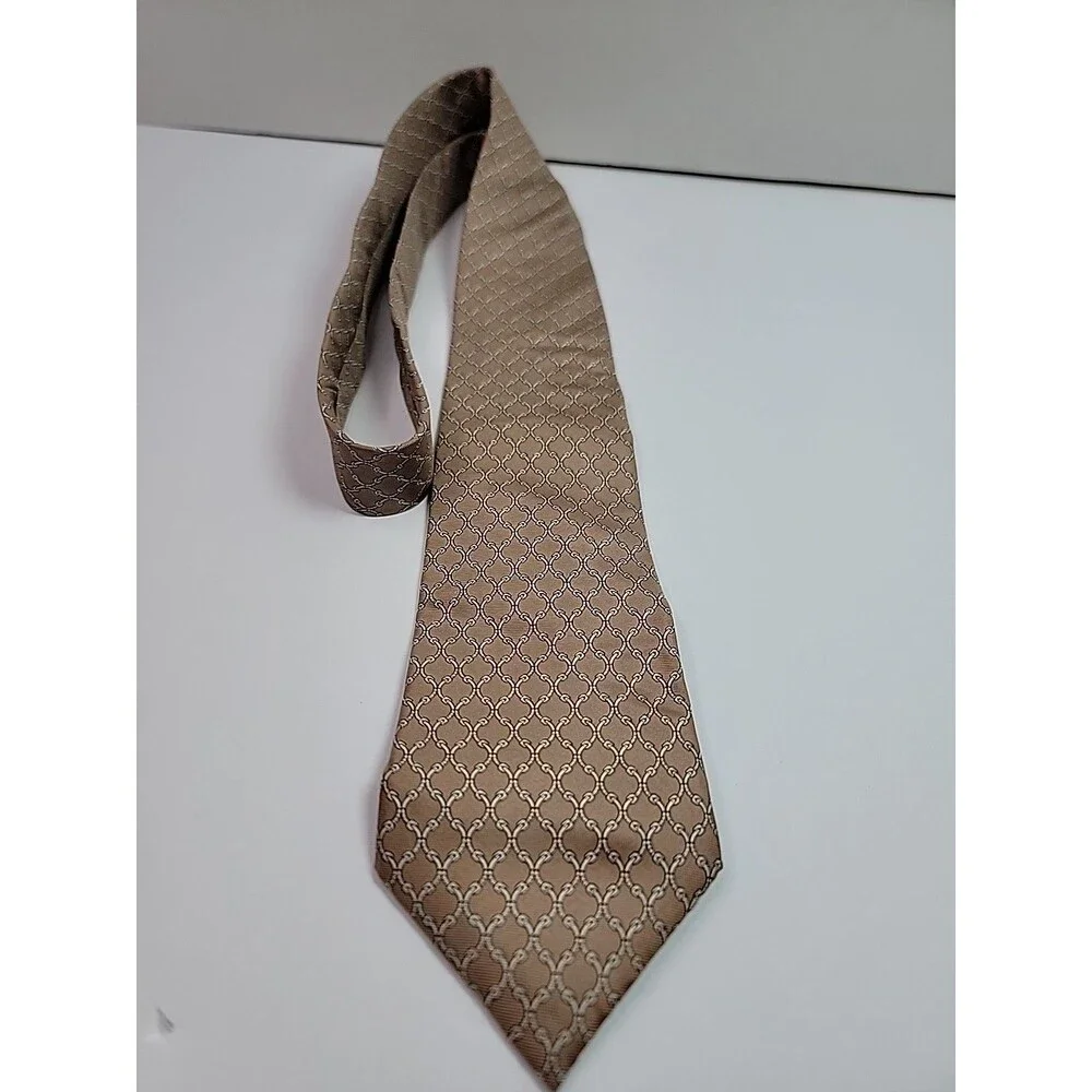 Envoy All Silk Necktie Tan Beige Chain Link Geometric Pattern Mens Tie
